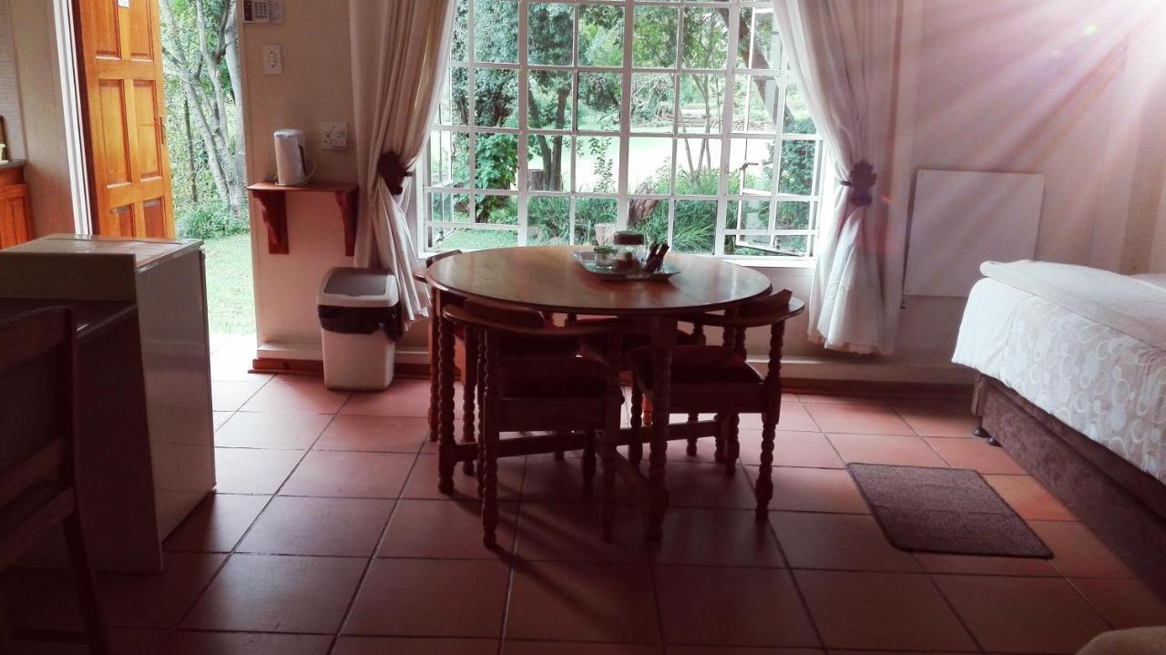 The Riverhouse Guesthouse Estcourt Extérieur photo